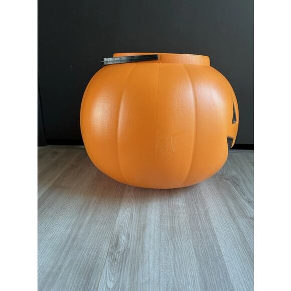 JUMBO 16" Halloween Blow Mold Pumpkin Pail Target Large Candy Bucket w/ Handle - Picture 3 of 6
